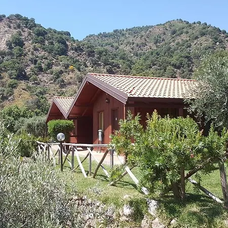 San Cataldo Фермерский дом *